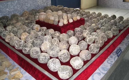 Kho đạn đá được tìm thấy tại thành nhà Hồ - Thanh Hóa.
