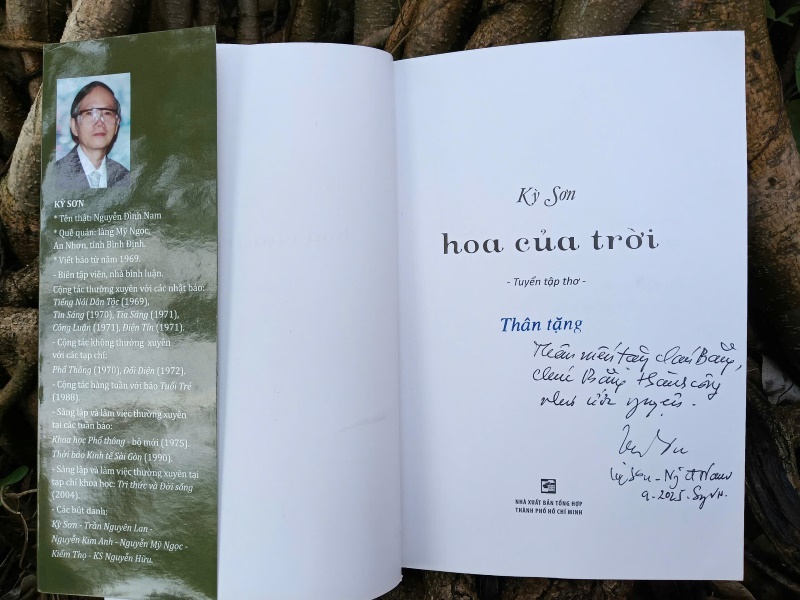 Bản tặng của tác giả Kỳ Sơn